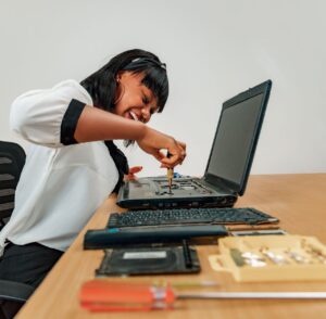 Computer Repair Services in West Hollywood